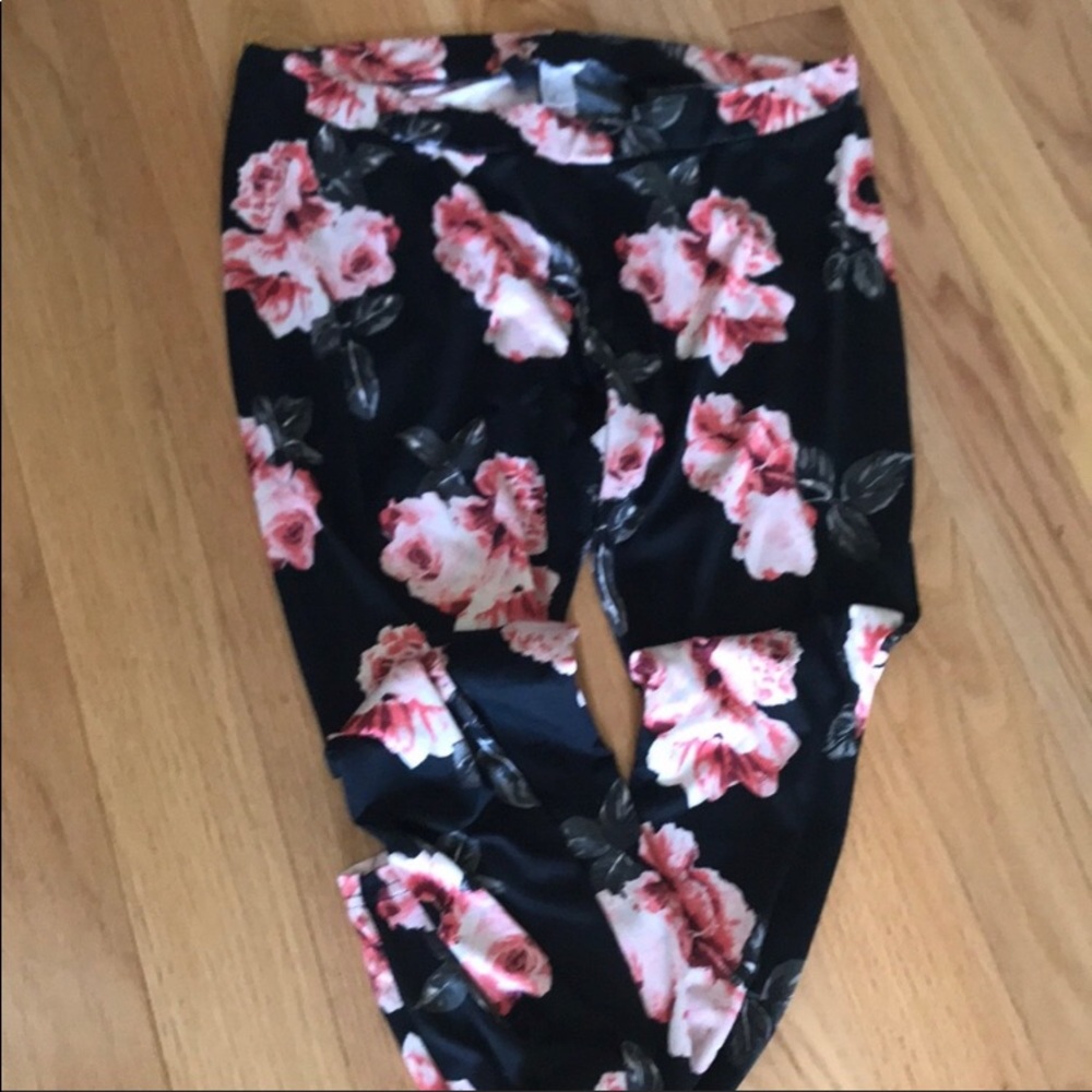 Black Floral Print Leggings